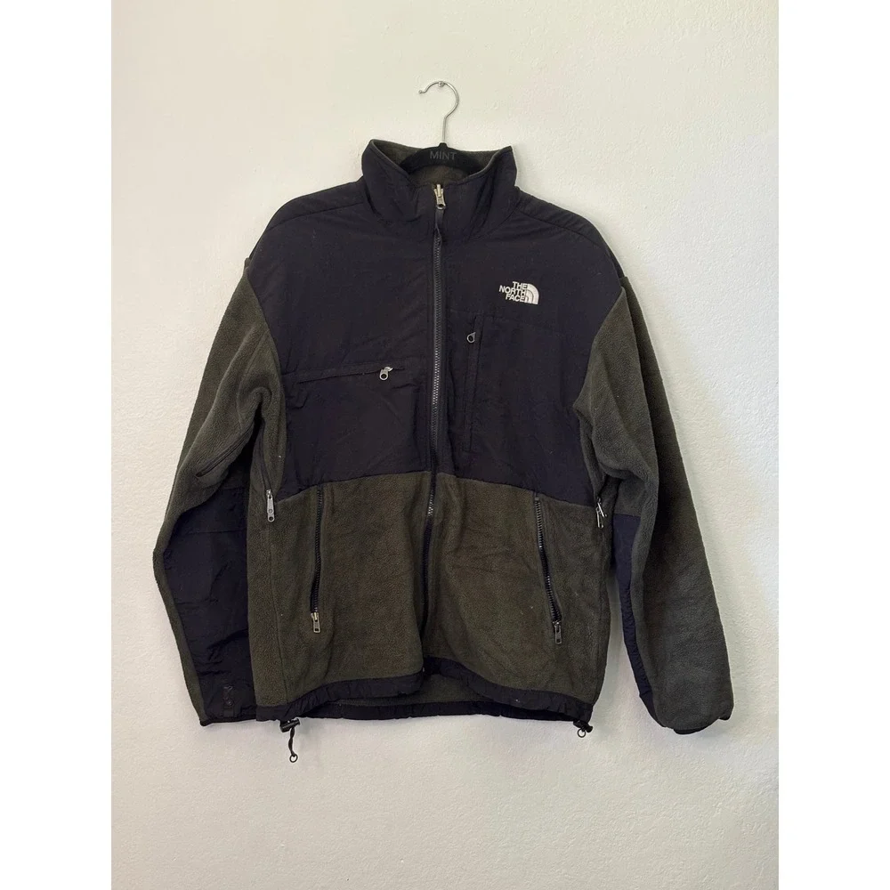 The North Face don hesitate